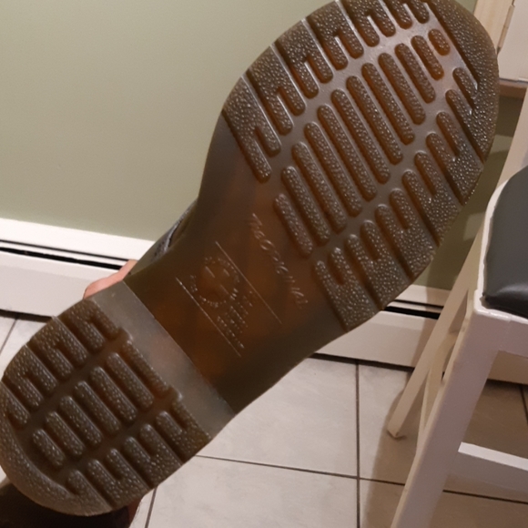 Doc Martens - Picture 5 of 5